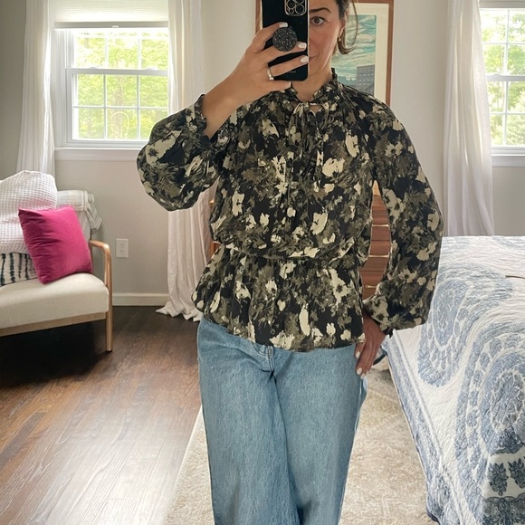 Elizabeth and James Silk Tie Front Blouse - Picture 6 of 12